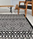 DIAMOND WOOL RUG - BLACK